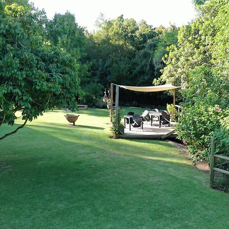 קניסנה Bwhale Guest House B&B מראה חיצוני תמונה