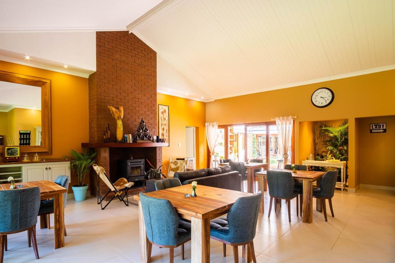 קניסנה Bwhale Guest House B&B מראה חיצוני תמונה
