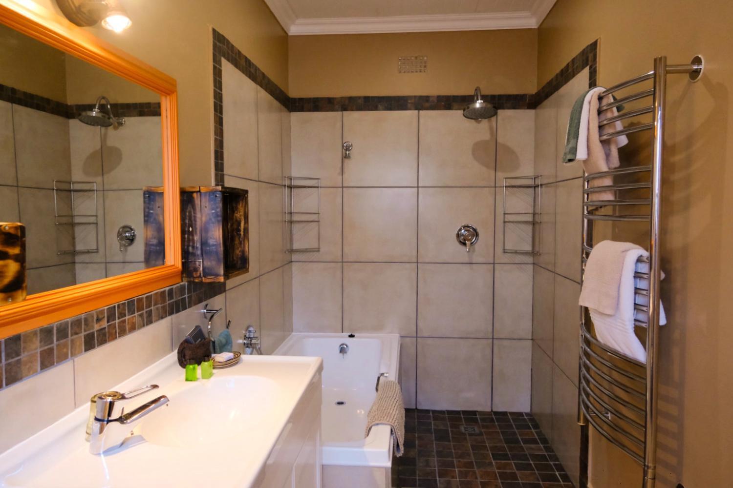 קניסנה Bwhale Guest House B&B מראה חיצוני תמונה